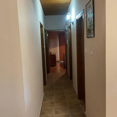 Evie's House * Arakapas